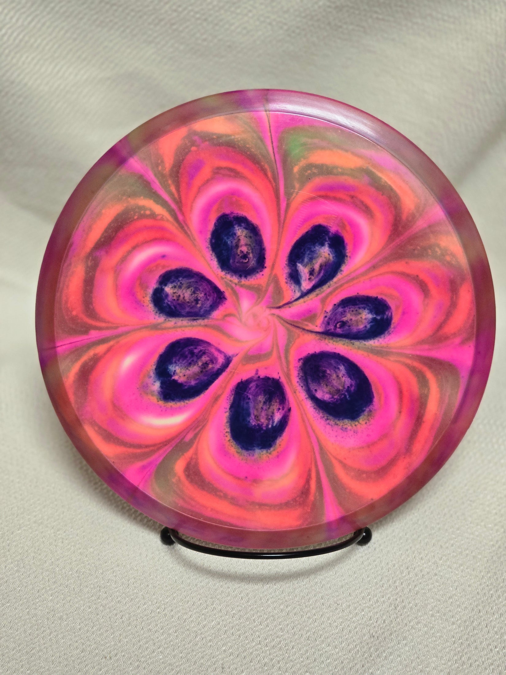 Load image into Gallery viewer, Axiom Wrath Distance Driver w/ Custom HUV Dye - Neutron 168g