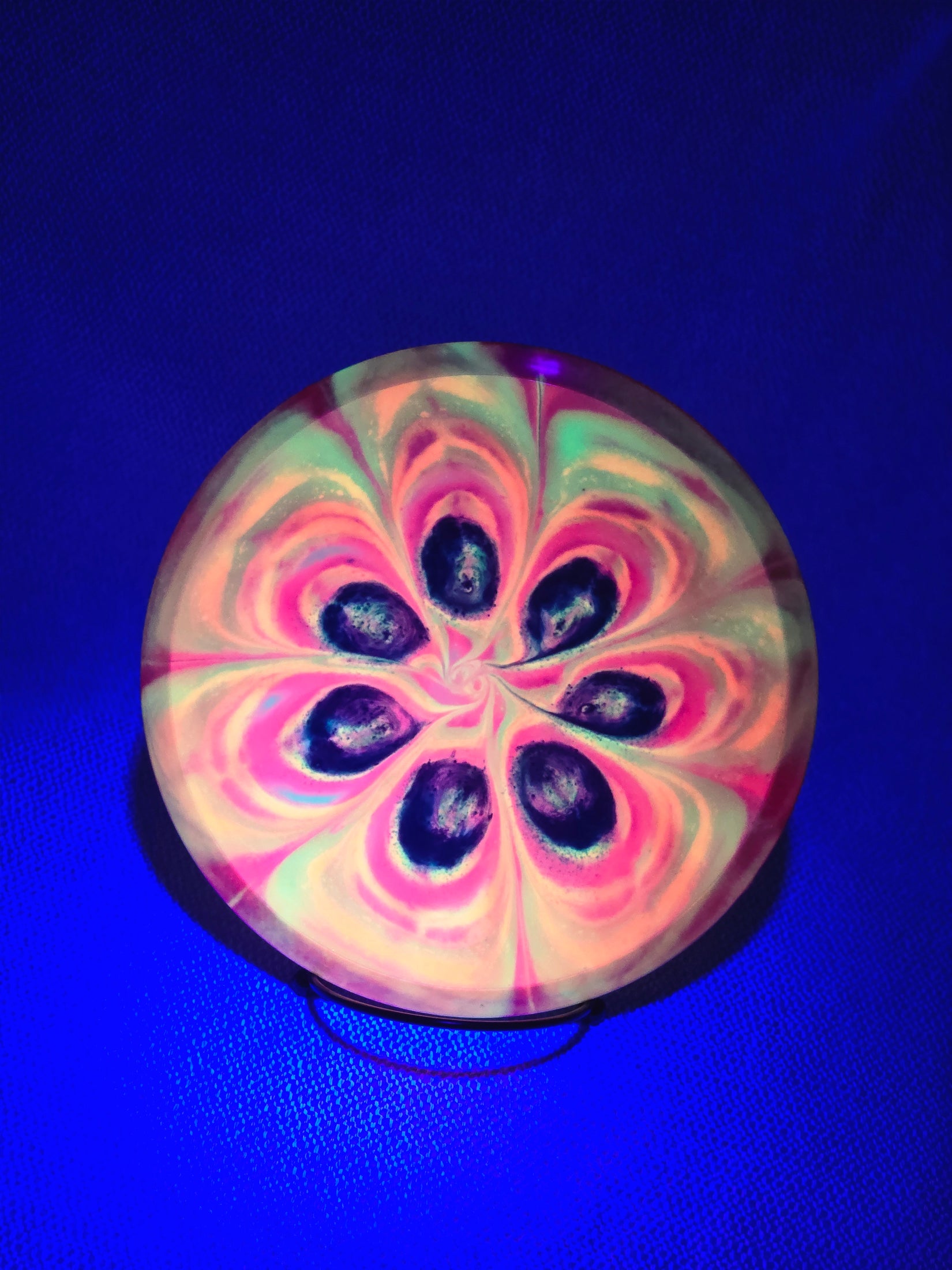 Load image into Gallery viewer, Axiom Wrath Distance Driver w/ Custom HUV Dye - Neutron 168g