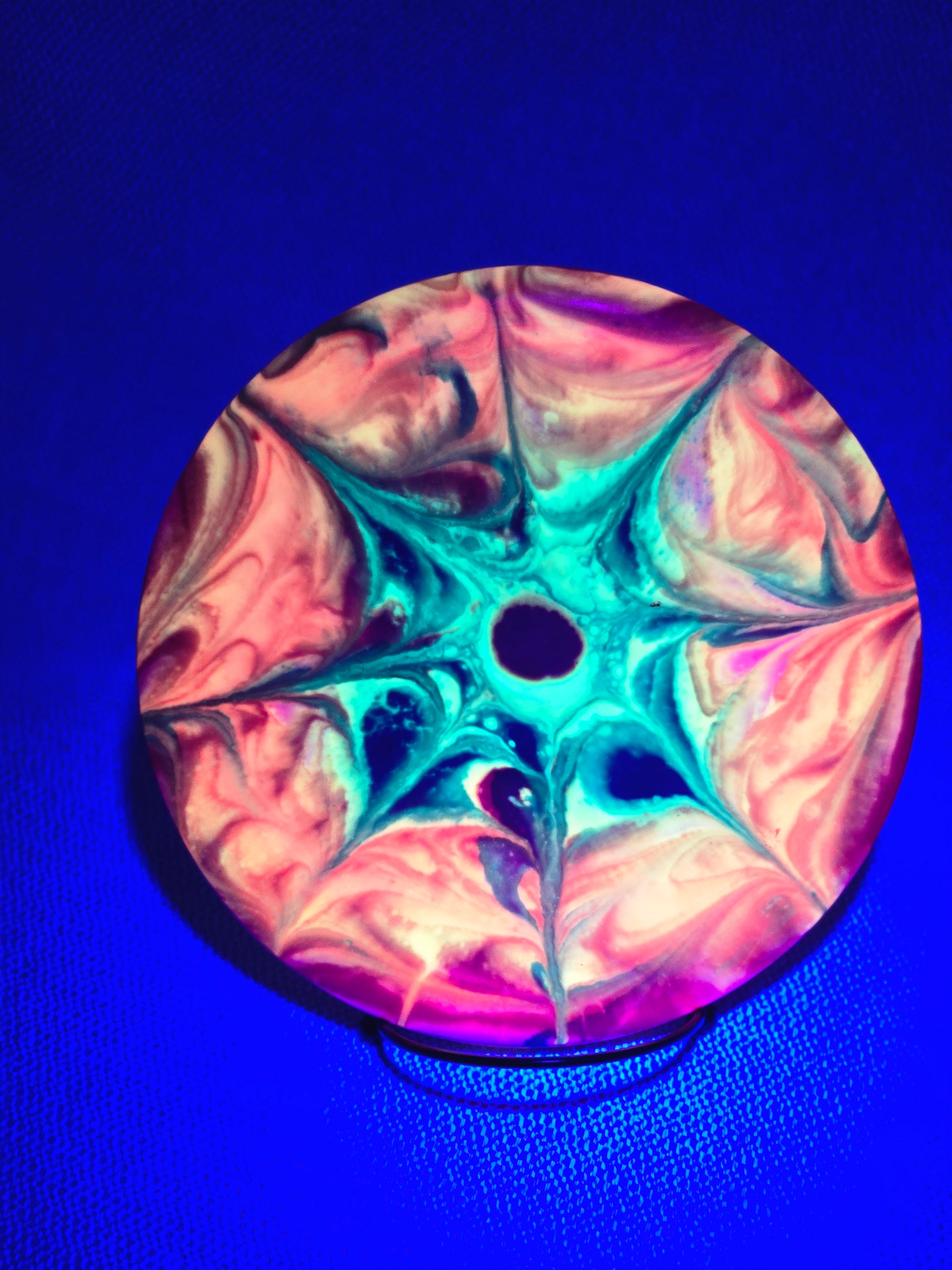 Load image into Gallery viewer, Innova Wraith Back Stamped Distance Driver w/ Custom Dye - Star 175g