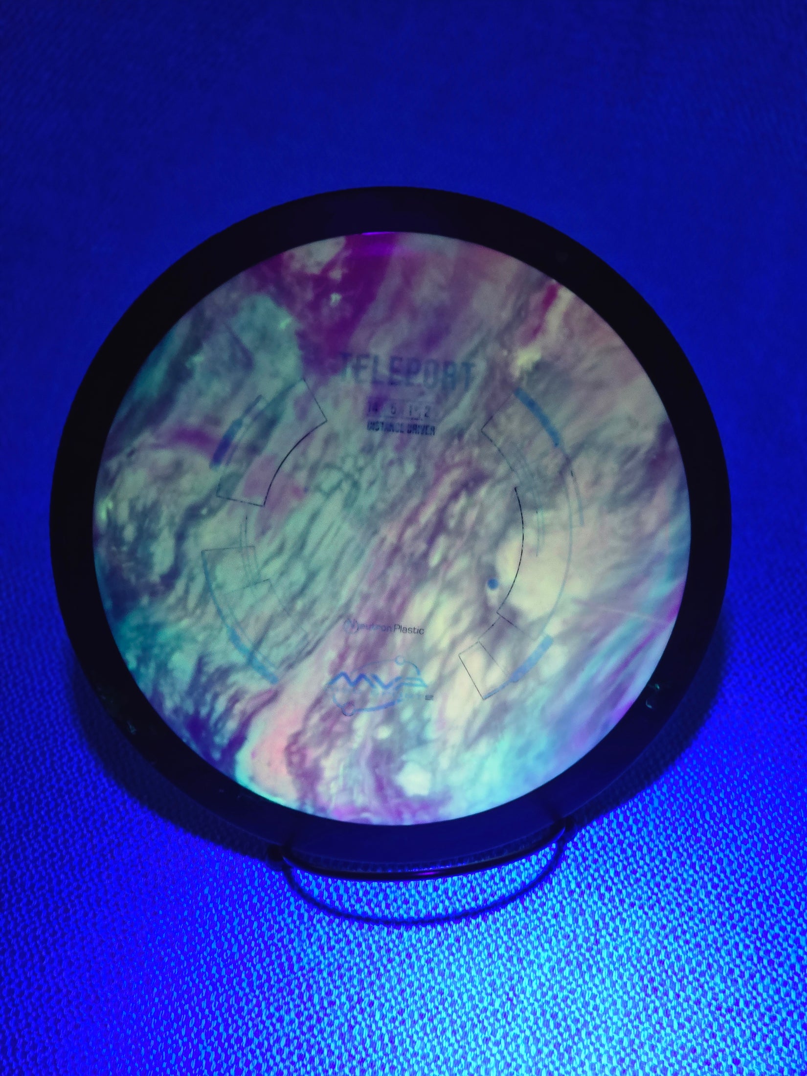 Load image into Gallery viewer, MVP Teleport Distance Driver w/ Custom HUV Dye - Neutron 178g