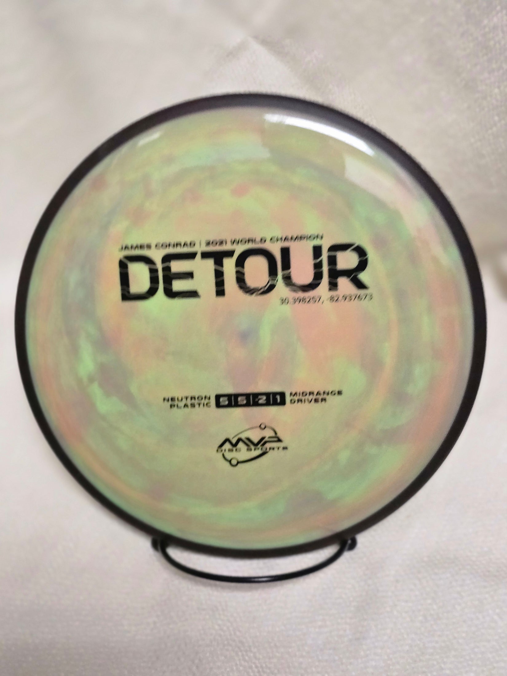 Load image into Gallery viewer, MVP Detour Midrange Driver w/ Custom Swirl Dye - Neutron 177g