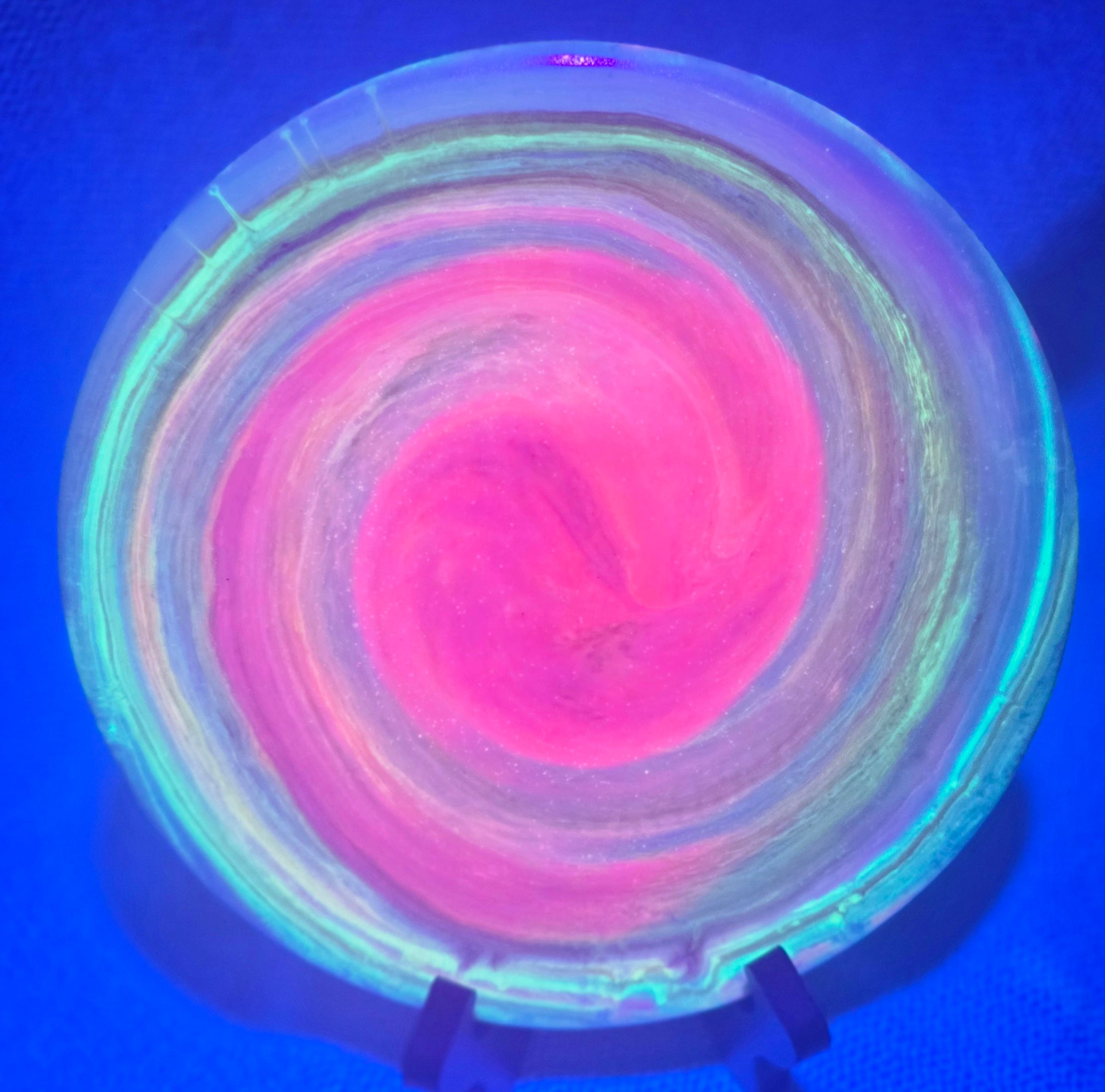 Load image into Gallery viewer, Innova Mako3 Midrange Driver w/ Custom HUV Dye - Star 172g