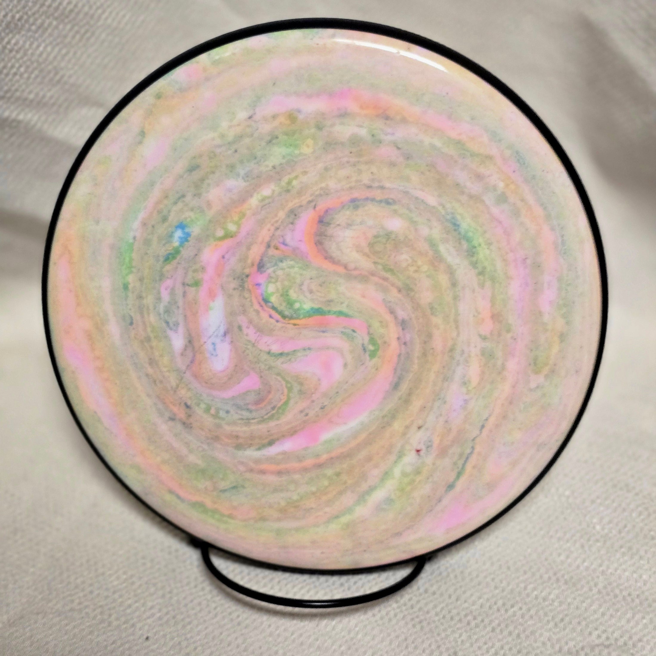 Load image into Gallery viewer, MVP Glitch Hybrid Putt and Approach Disc w/ Custom HUV Dye - Neutron Soft 154g