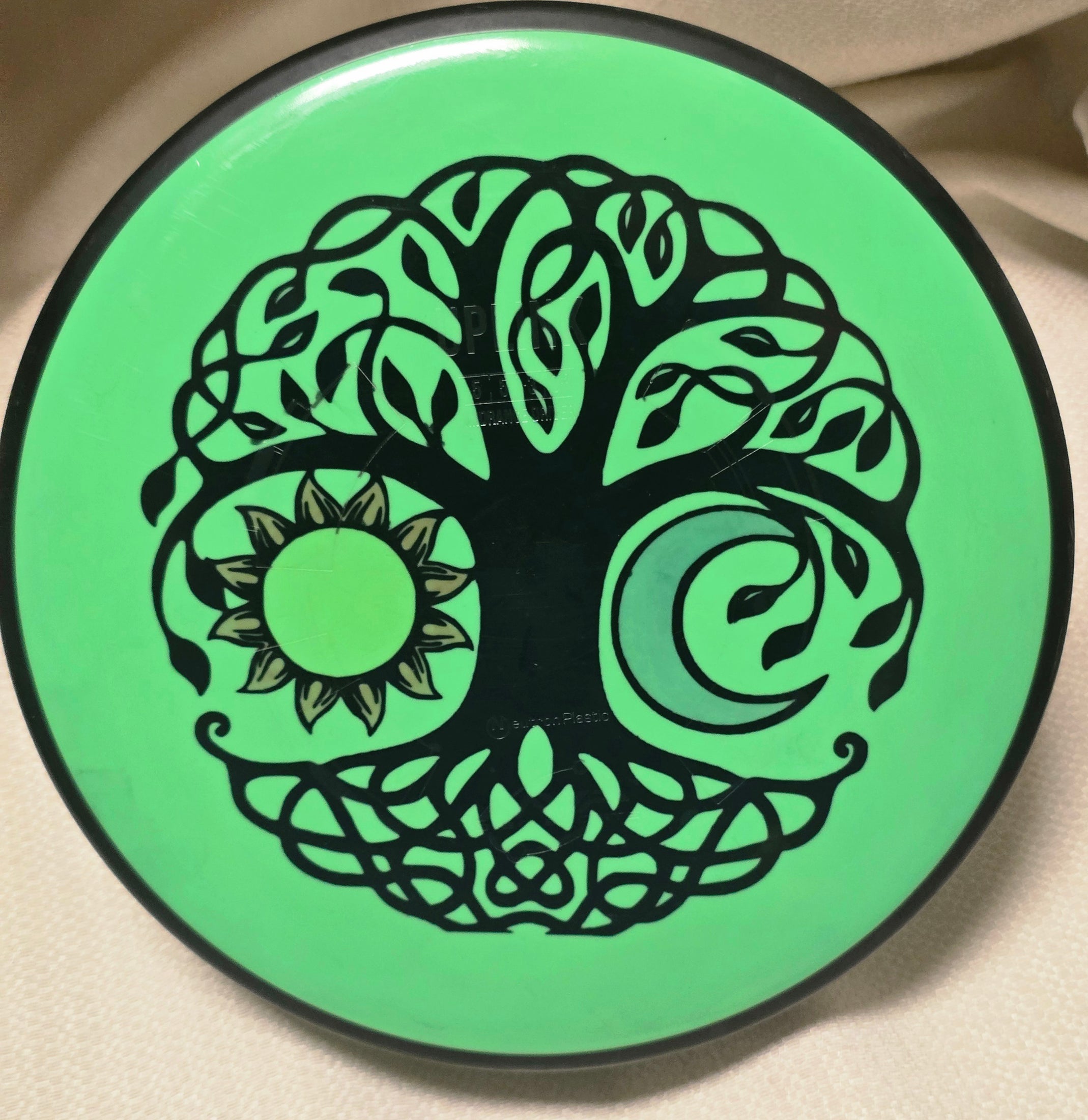 Load image into Gallery viewer, MVP "Tree of Life; Sun & Moon" Uplink Custom Dye - Neutron 174g