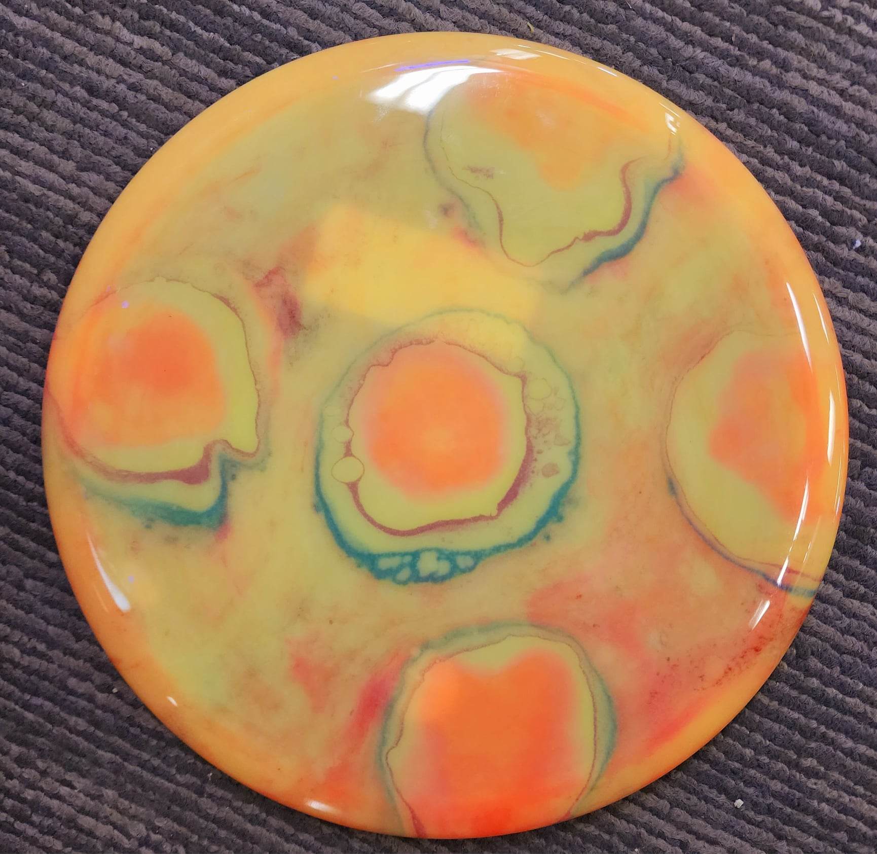 Load image into Gallery viewer, Streamline Echo Midrange w/ Custom HUV Dye - Neutron 176g