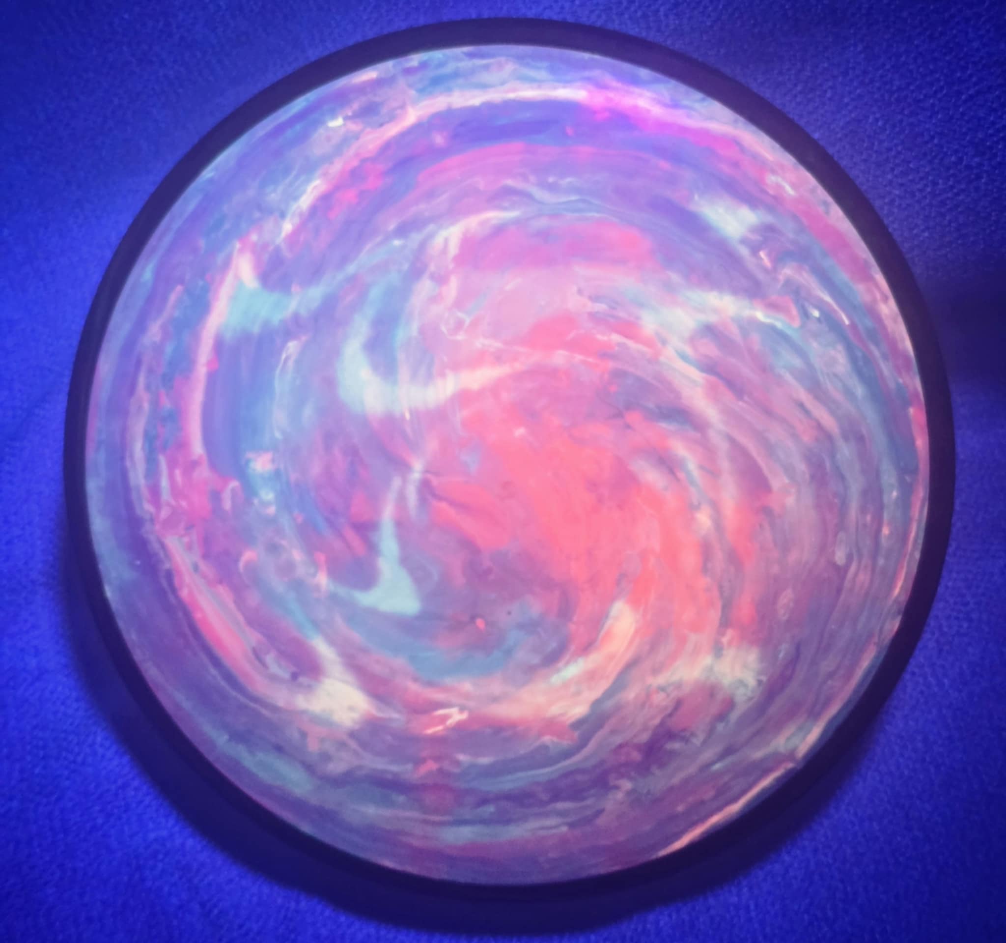 Load image into Gallery viewer, MVP Reactor Midrange w/ Custom Swirl Dye - Fission 160g