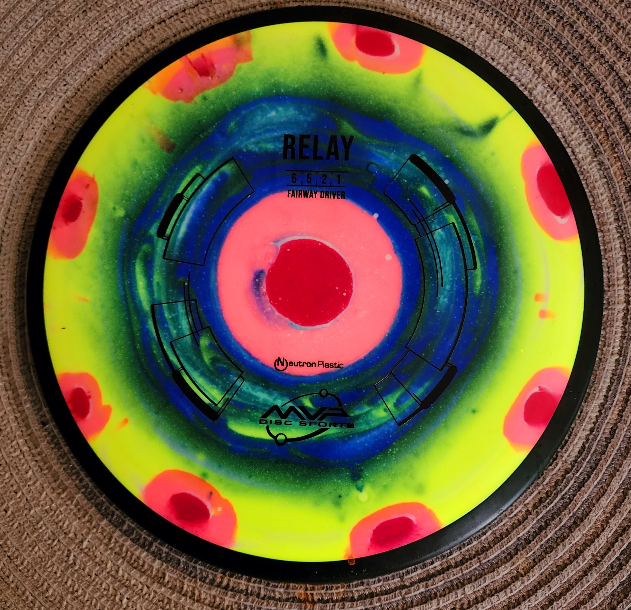 Load image into Gallery viewer, MVP Relay Fairway Driver w/ Custom HUV Dye - Neutron 174g