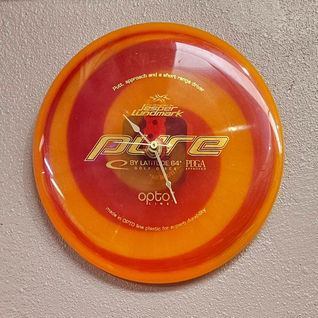 Load image into Gallery viewer, Disc Golf Wall Clock - Pure
