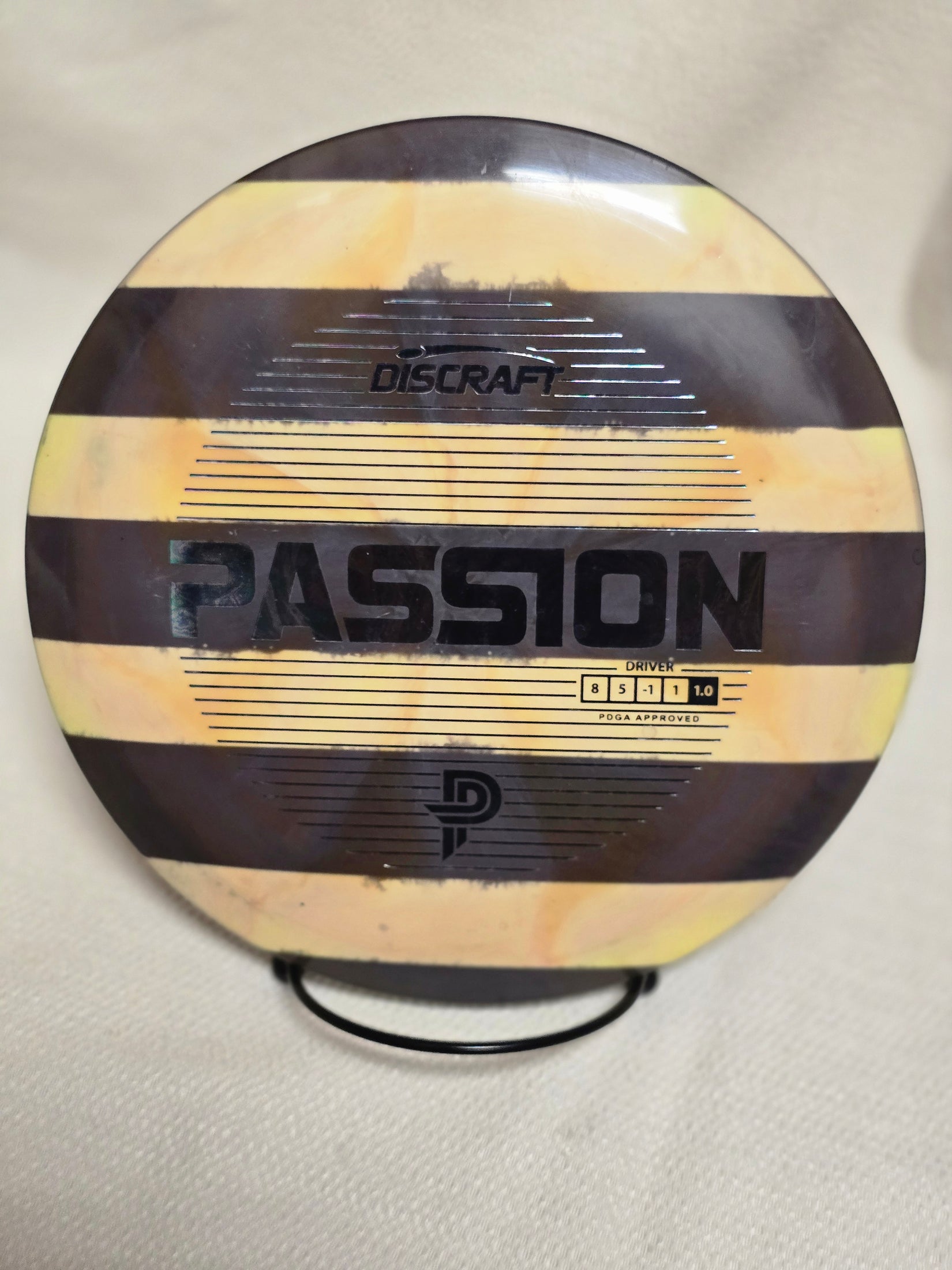 Load image into Gallery viewer, Discraft Passion Fairway Driver w/ Custom HUV Dye - ESP 172g
