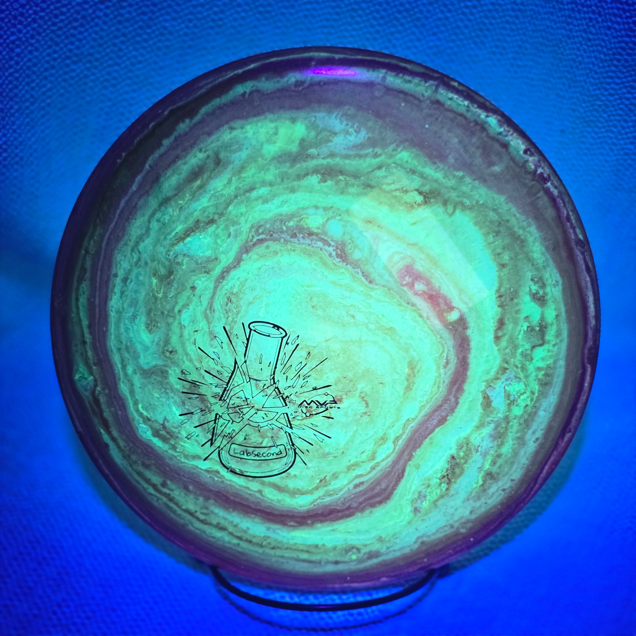Load image into Gallery viewer, MVP Reactor Glow w/ Custom Dye - Eclipse 176g

