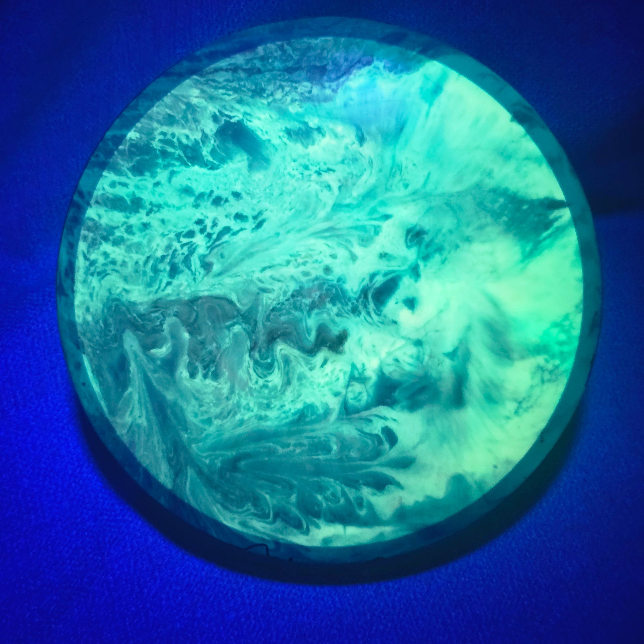 Load image into Gallery viewer, Axiom Rhythm Control Driver w/ Custom HUV Dye - Fission 171g
