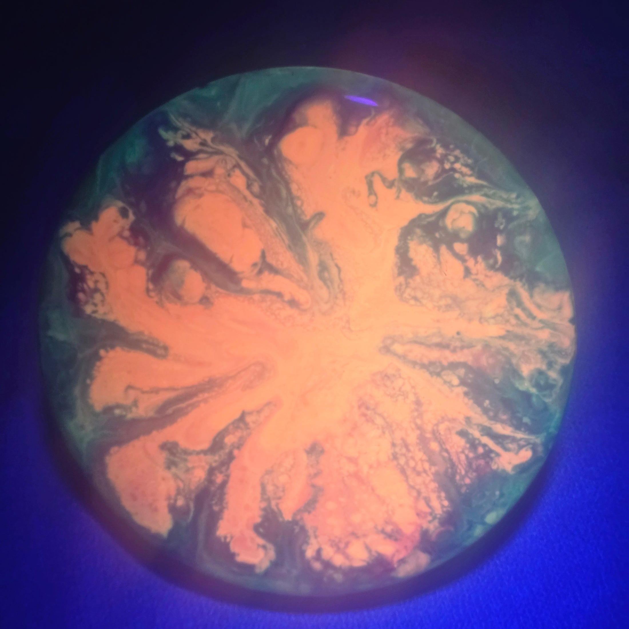 Load image into Gallery viewer, Latitude 64 Peak w/ Custom Burst Dye - Grand Royal 174g
