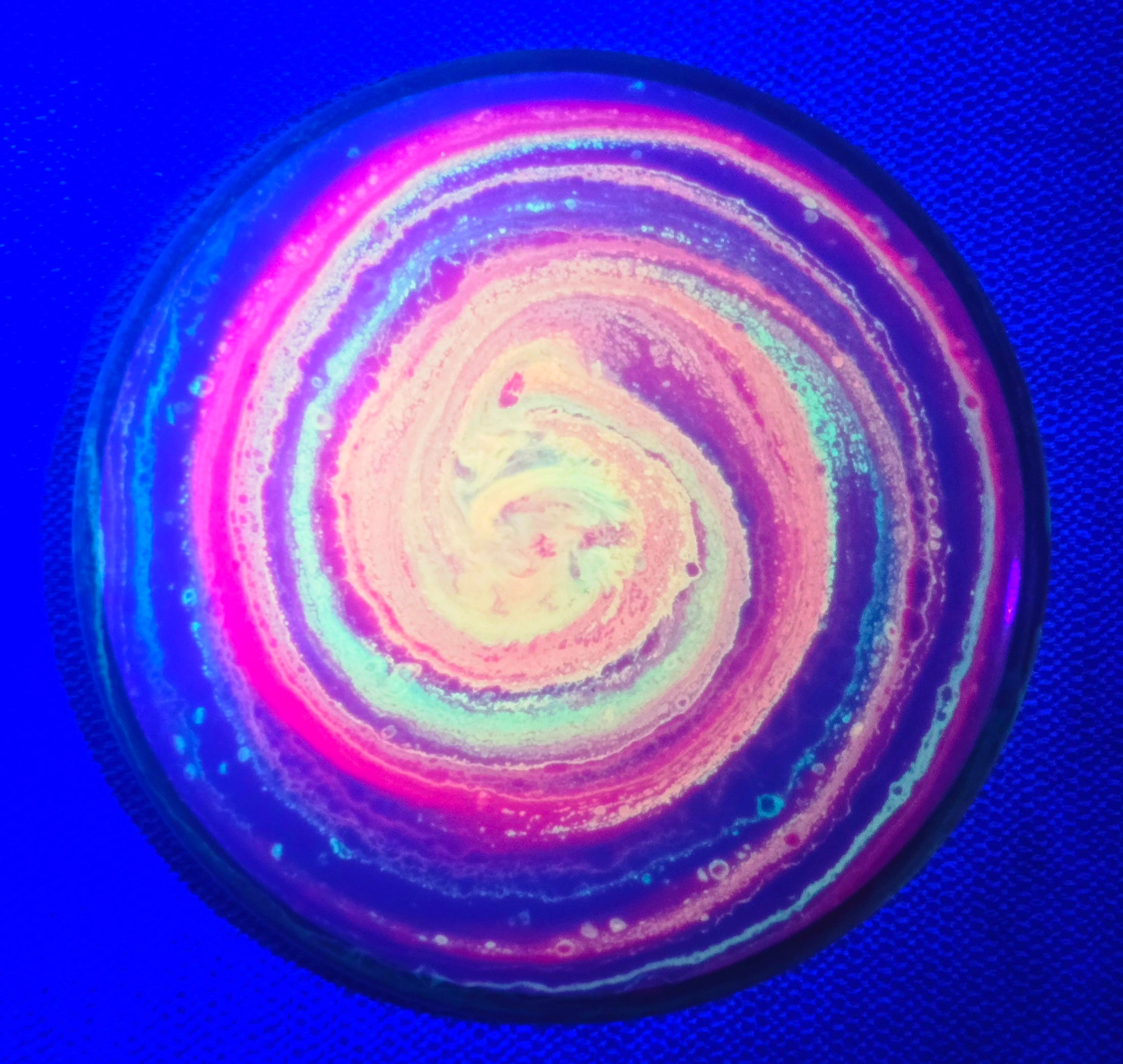 Load image into Gallery viewer, Axiom Balance V2 w/ Custom Swirl Dye - Neutron 176g

