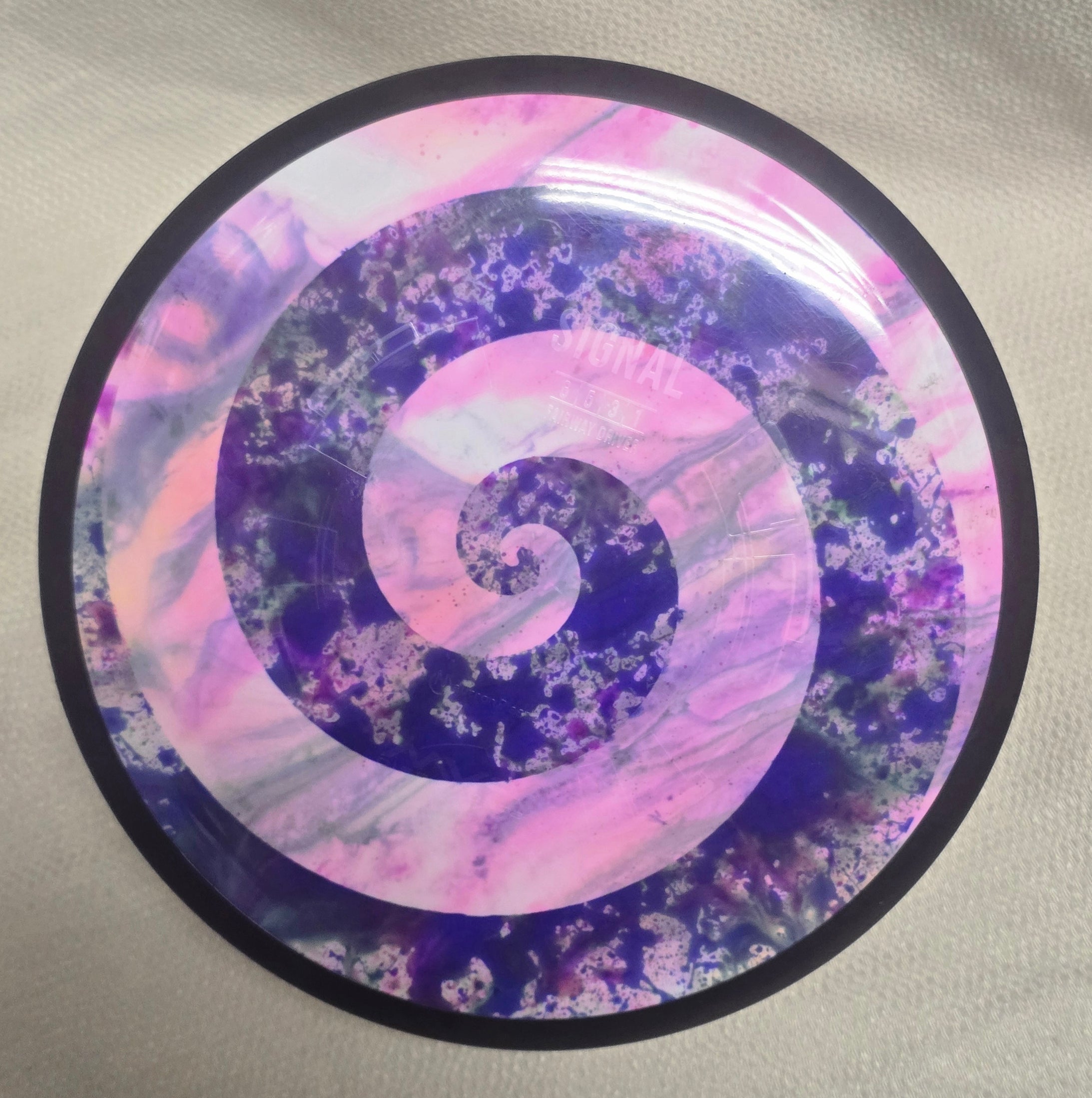 Load image into Gallery viewer, MVP Signal Fairway Driver w/ Custom HUV Dye - Neutron 162g
