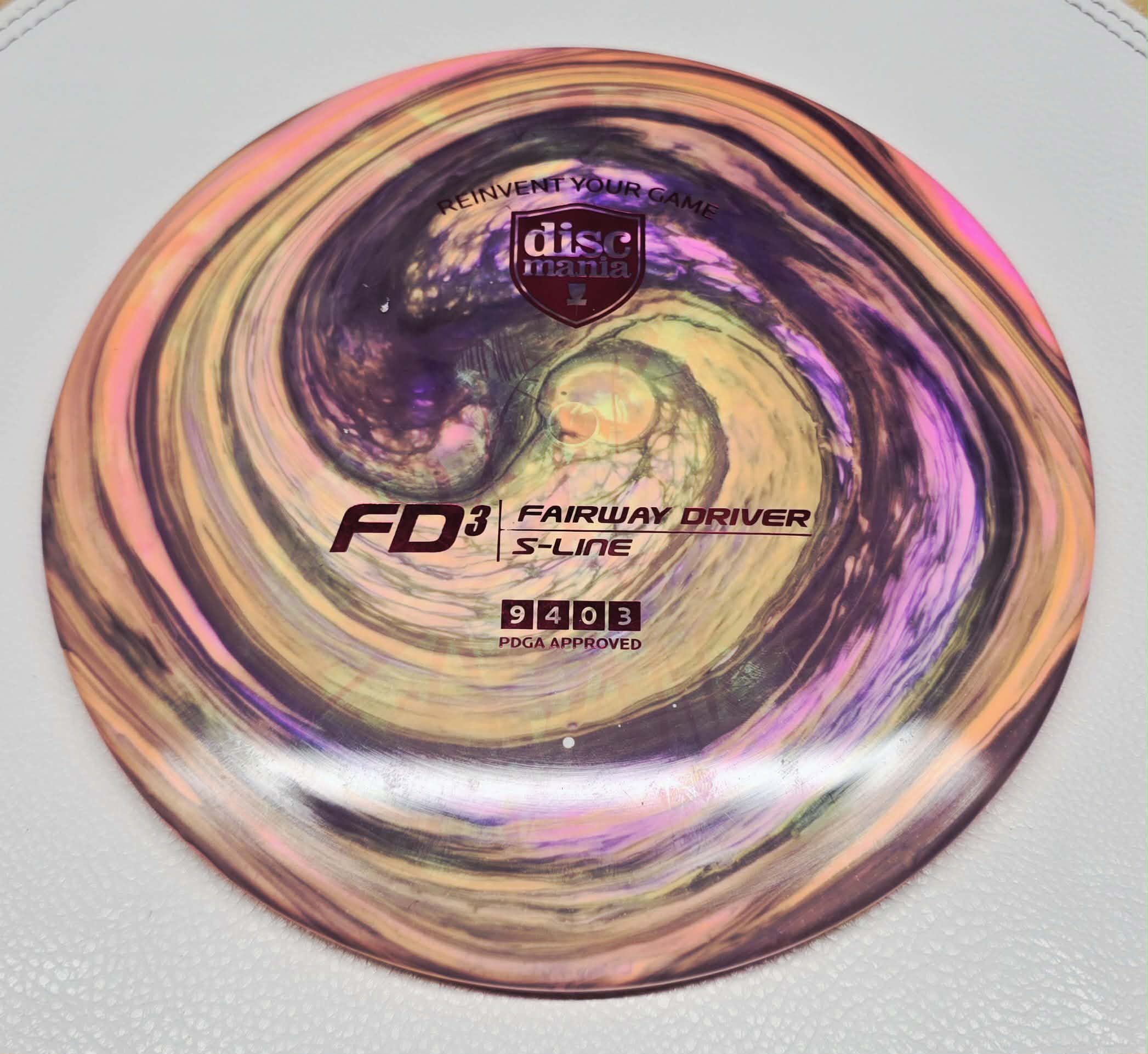 Load image into Gallery viewer, Discmania FD3 w/ Custom Swirl Dye - S-Line 167g
