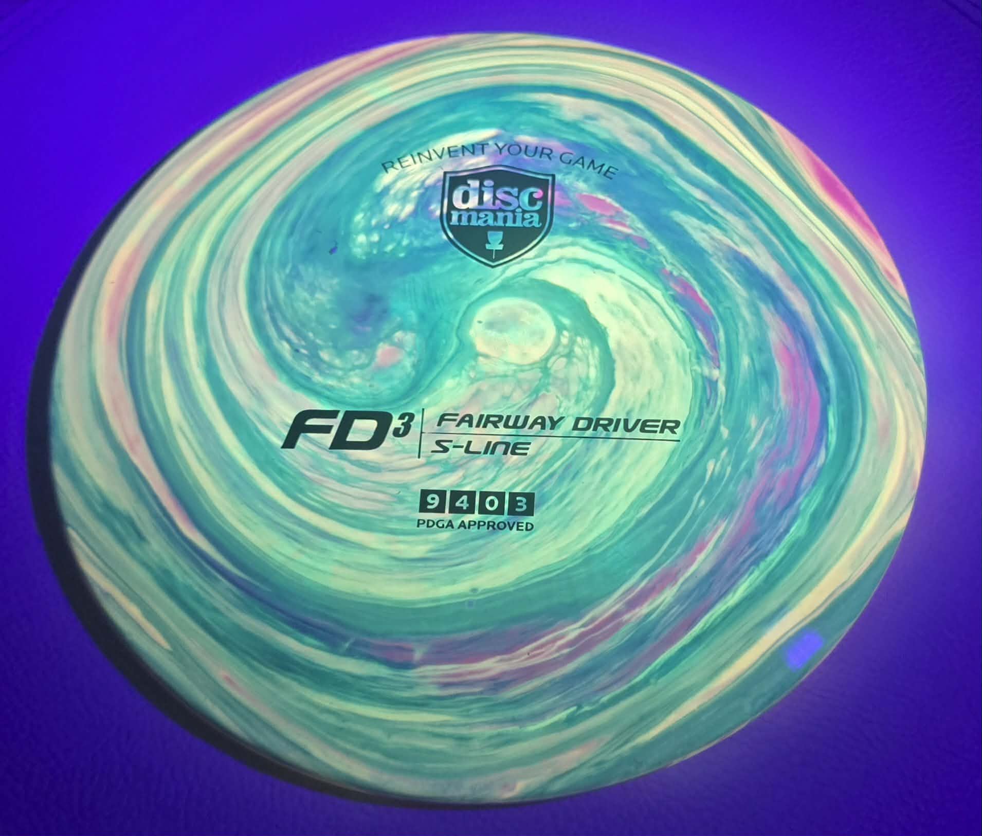 Load image into Gallery viewer, Discmania FD3 w/ Custom Swirl Dye - S-Line 167g
